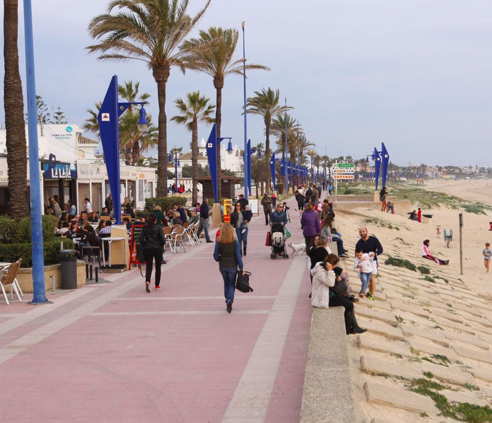 Vista del paseo marítimo en una imagen de archivo.