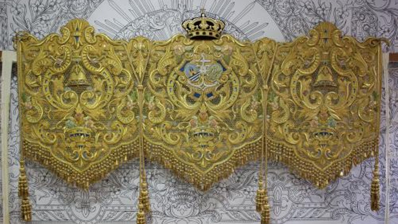 Bambalina trasera de Nuestra Señora de Gracia y Esperanza de El Puerto de Santa María, obra de Rafael Infante