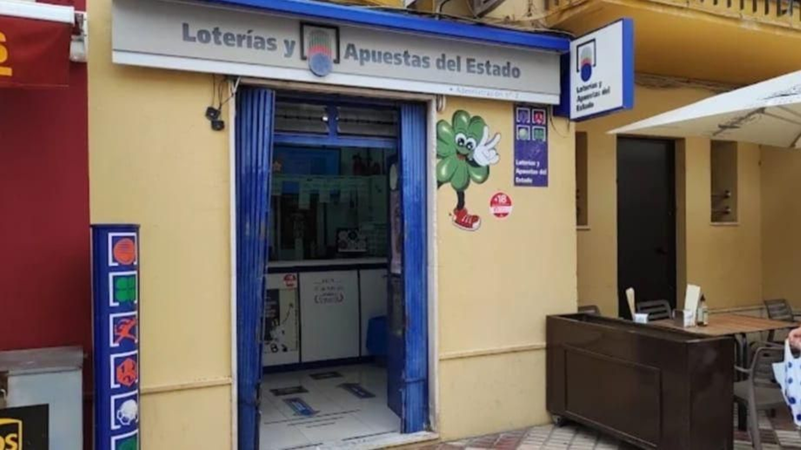 La administración número 2 de El Puerto, ubicada en la avenida de la Constitución.