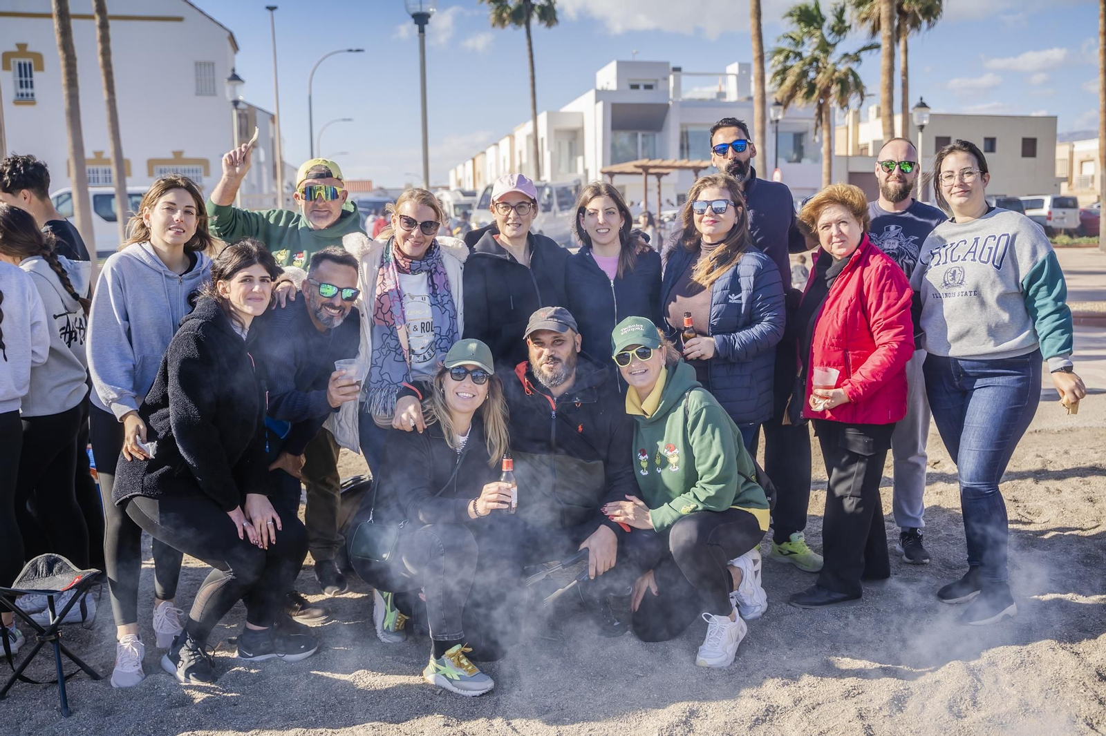 Miles de personas despiden el año 2024 en Las Moragas de Roquetas, en imágenes