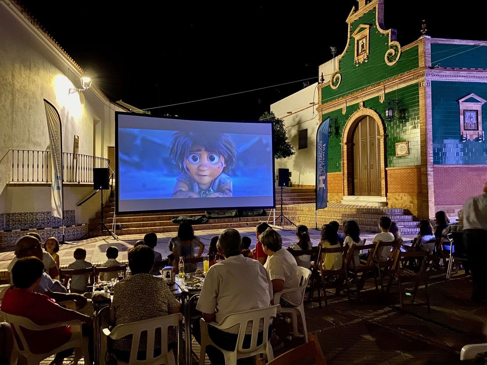 La campaña 'Cine en el pueblo' volverá a llevar películas este verano a municipios de Huelva con menos de 5.000 habitantes