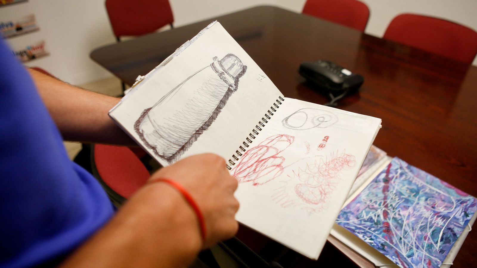 Daniel Domínguez, con su libreta de ideas