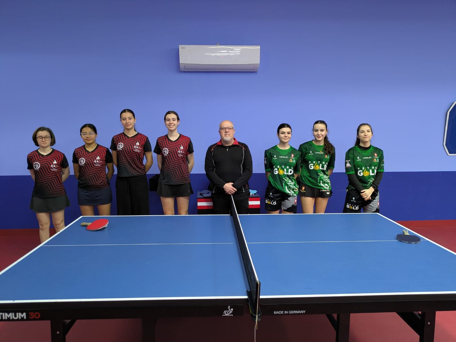 El CTM Jerez de Primera Nacional ganó dos encuentros de cuatro compromisos en la concentración cacereña.