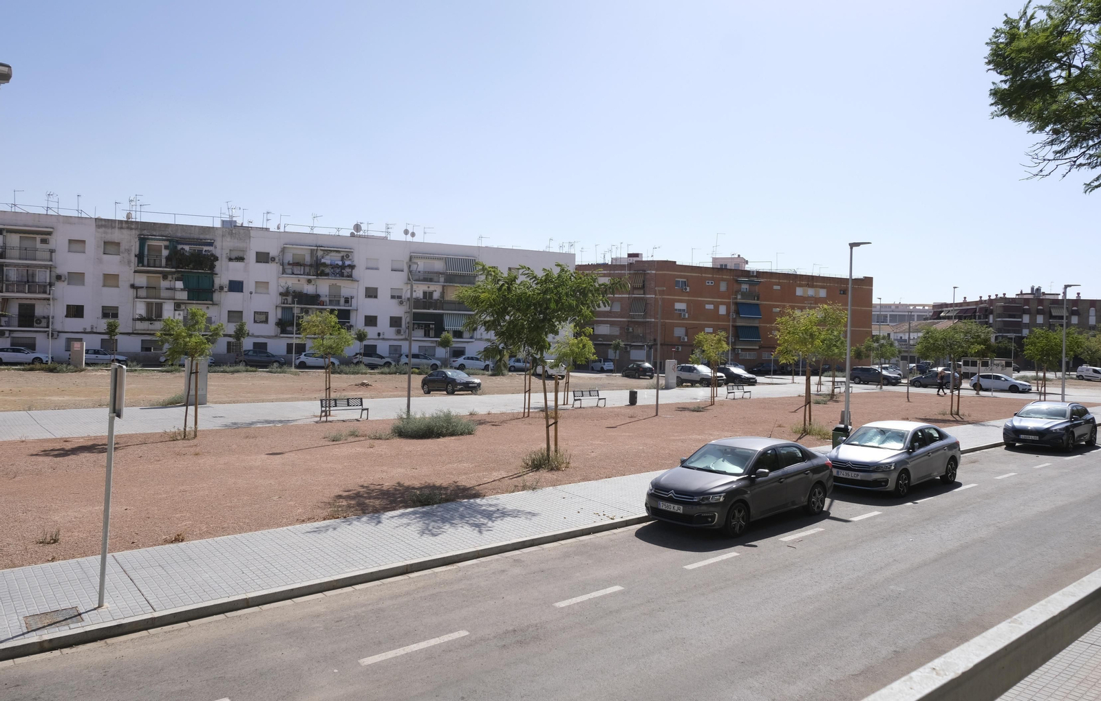 Zona de aparcamiento en el Campo de la Verdad.