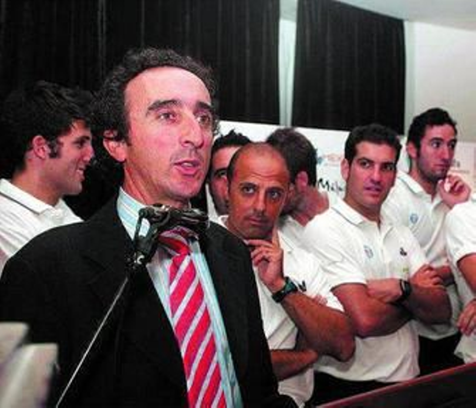 Rafael Martínez, a la izquierda, en la presentación del equipo. Rafael Martínez, a la izquierda, en la presentación del equipo.