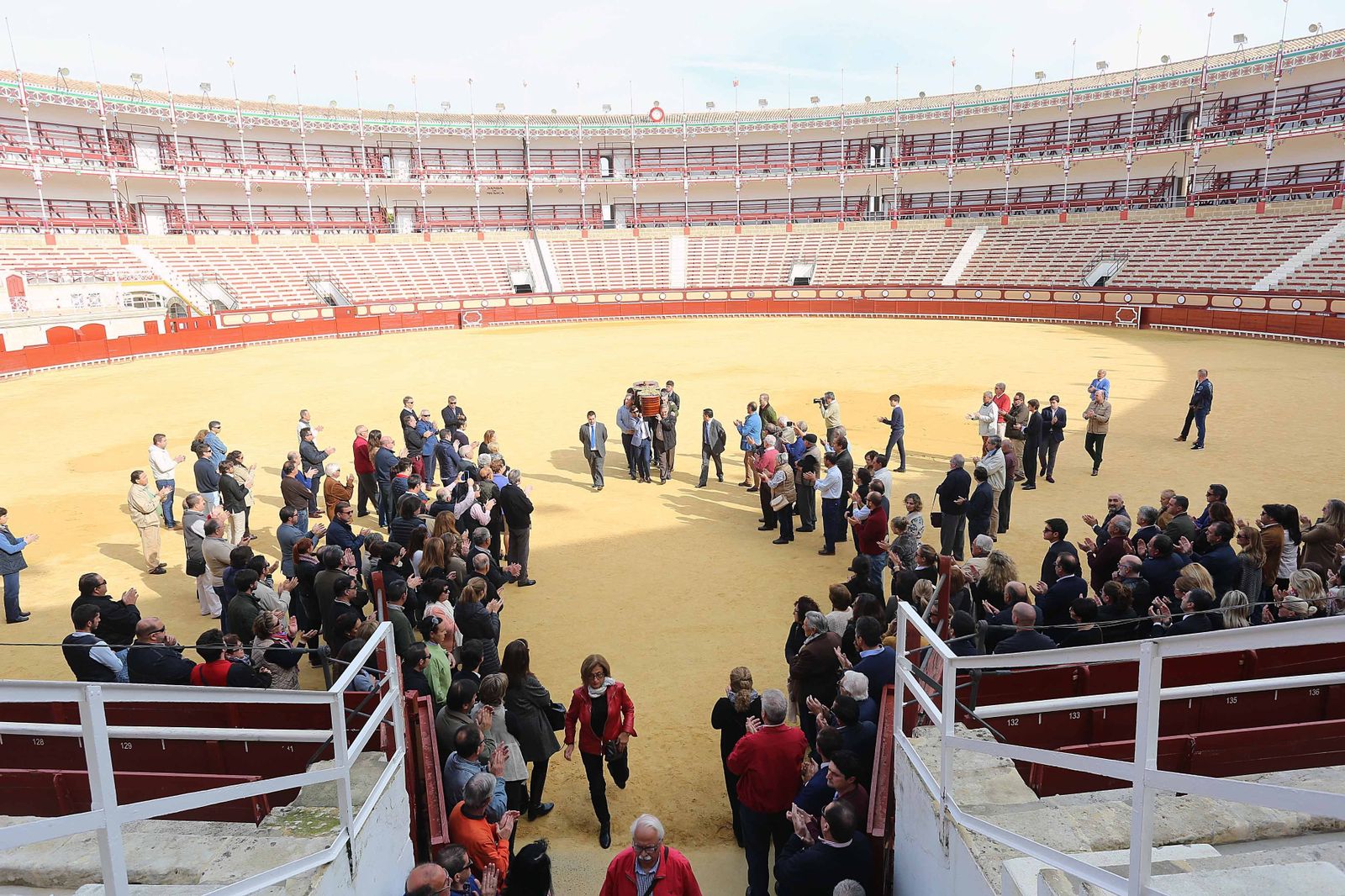 Último adiós a Celso Ortega en su Plaza             de El Puerto