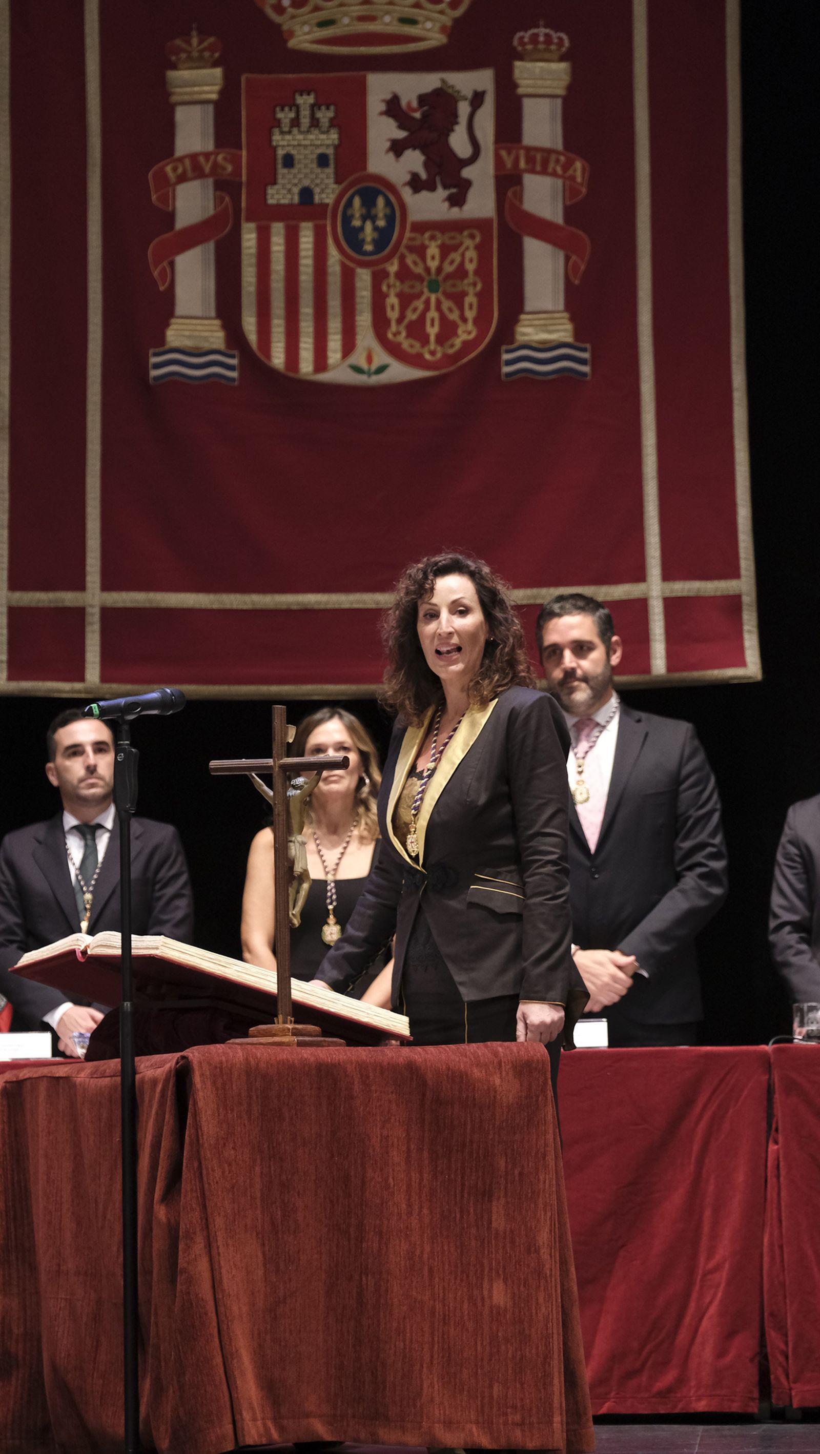 Imágenes de la investidura como Alcaldesa de Almería, de María del Mar Vázquez Agüero