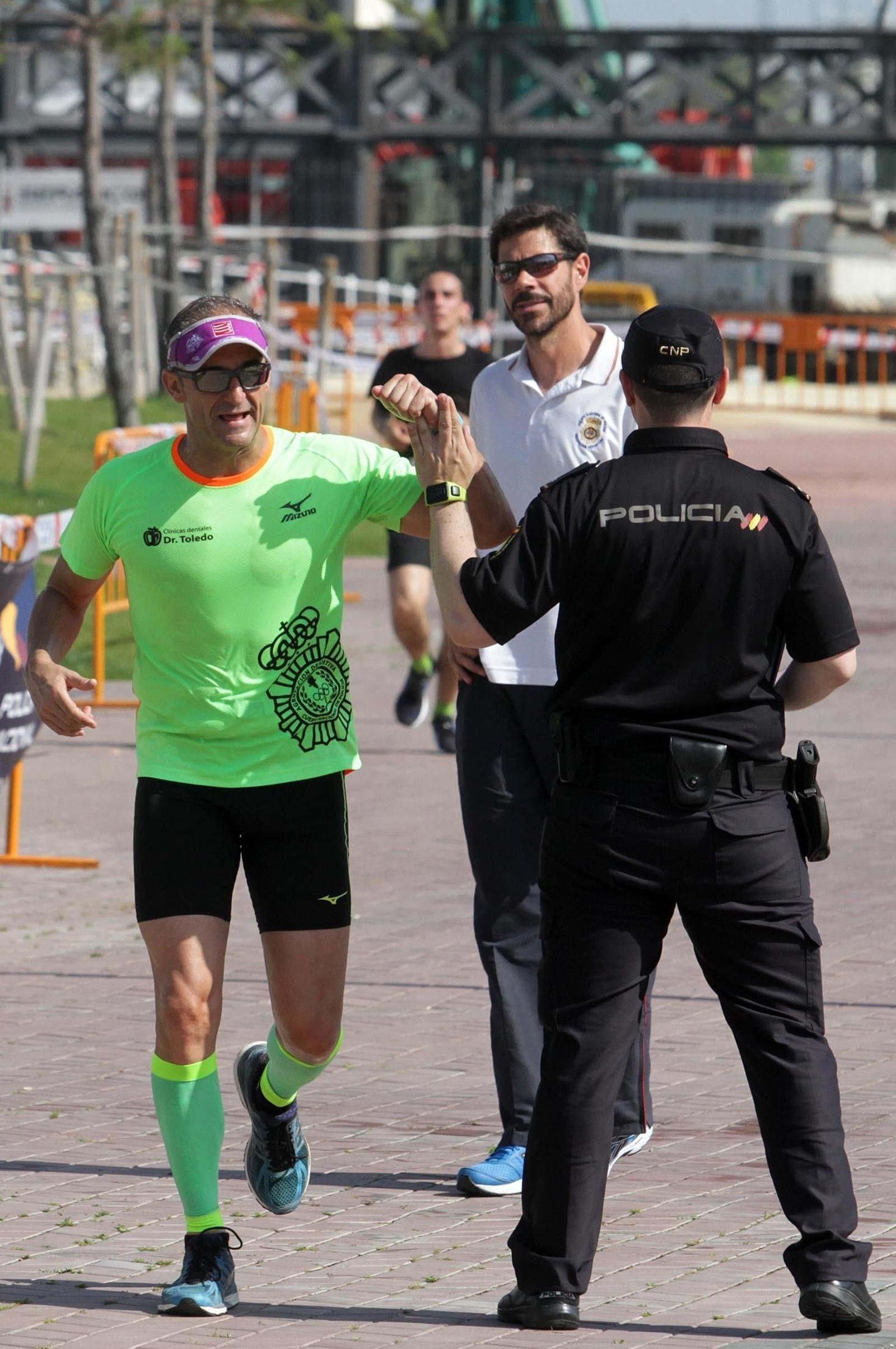 Imágenes de la Carrera Solidaria Ruta 091 organizada por la Policía Nacional