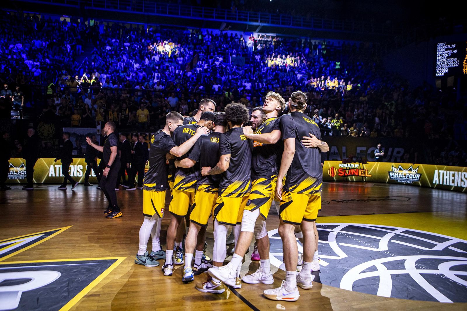 Las fotos del AEK Atenas-Unicaja de la Final Four de la Basketball Champions League