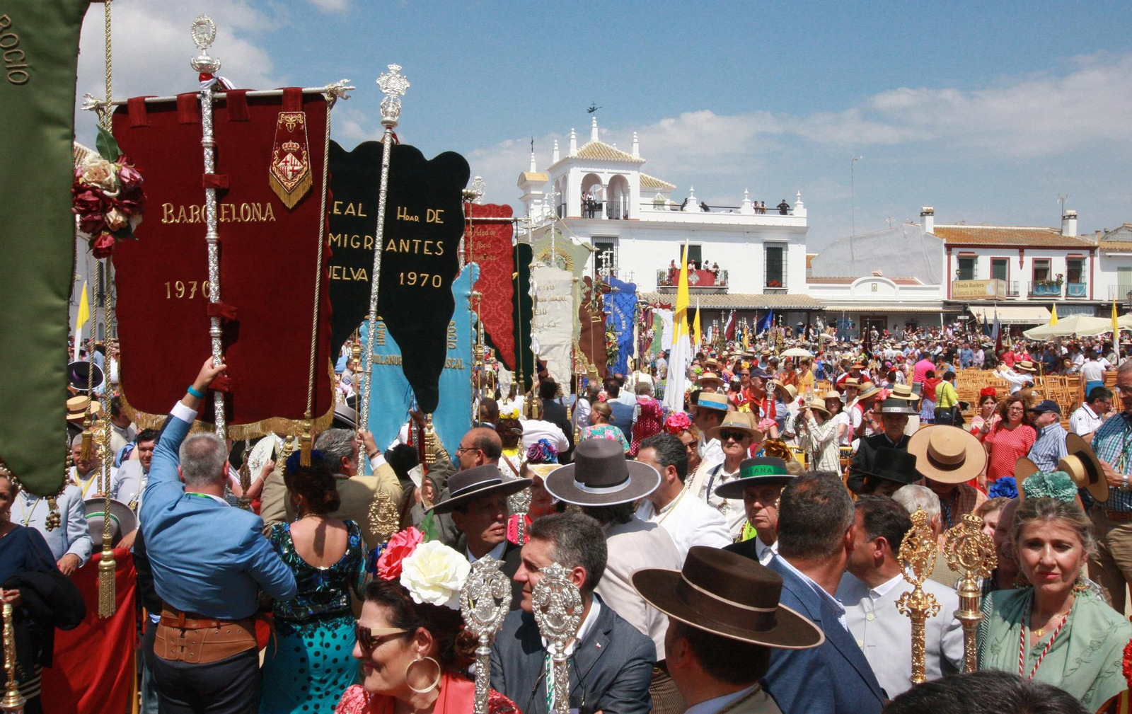 Las imágenes de la Misa de Pentecostés en El Rocío