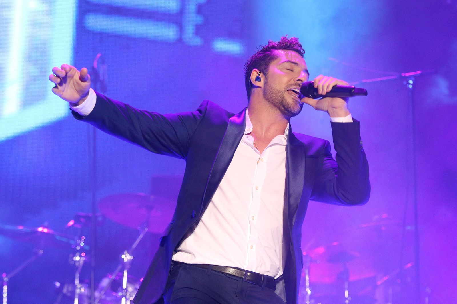 Las imágenes del concierto de Bisbal en la plaza de Toros de Roquetas de Mar