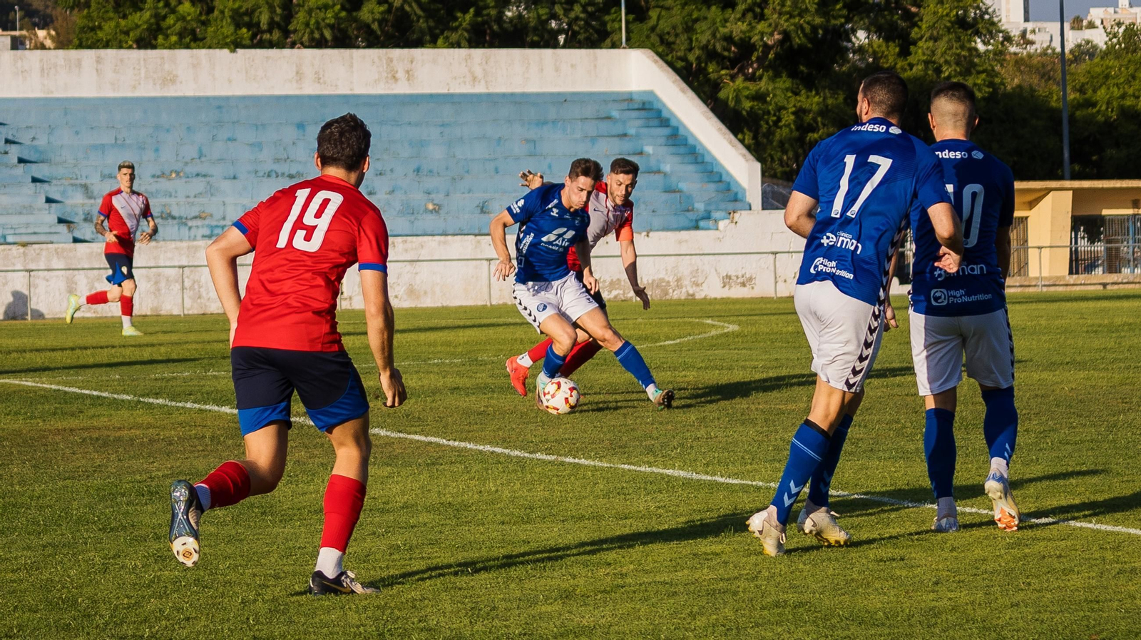 Las mejores imágenes de la victoria del Xerez DFC ante el Algeciras en el III Trofeo Pepe Ravelo