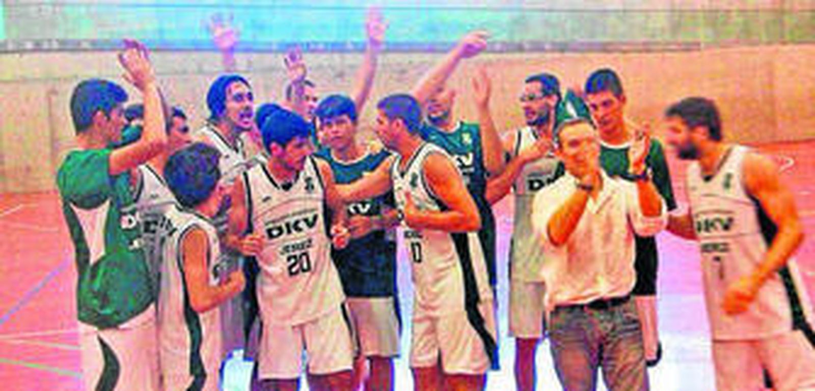 El DKV Jerez ganó la final de la pasada Liga al Arcos en el Palacio.