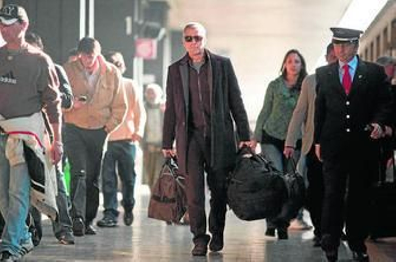 George Clooney es un asesino que se esconde en un idílico pueblo italiano en esta película de Anton Corbijn.