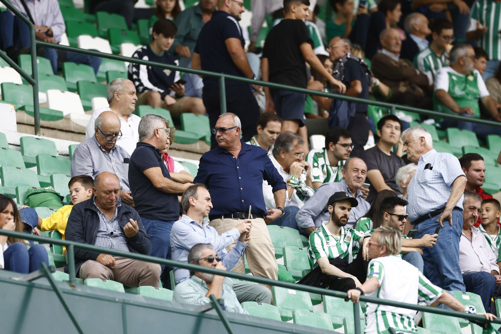 Búscate en las fotos del Betis-Atlético de Madrid