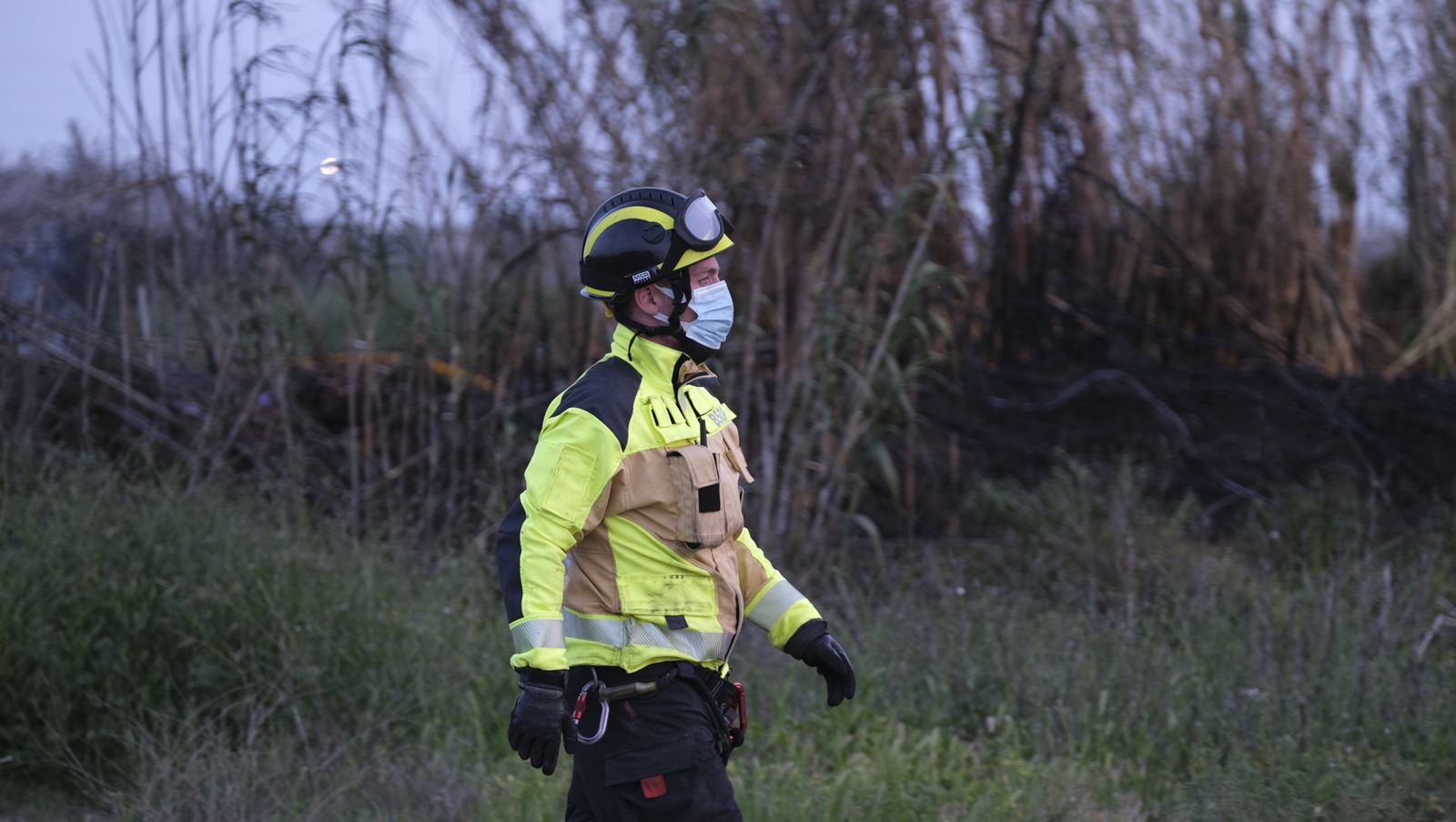 Fotogalería incendio descampado Vega de Acá. Almería