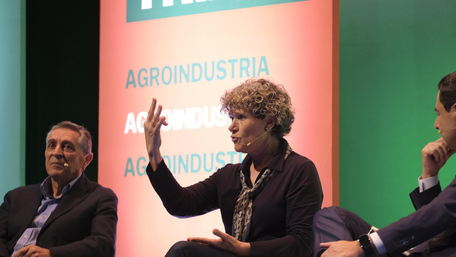 Las imágenes del 'Foro, Agricultura, Agua y Futuro en Andalucía' organizado por el PP