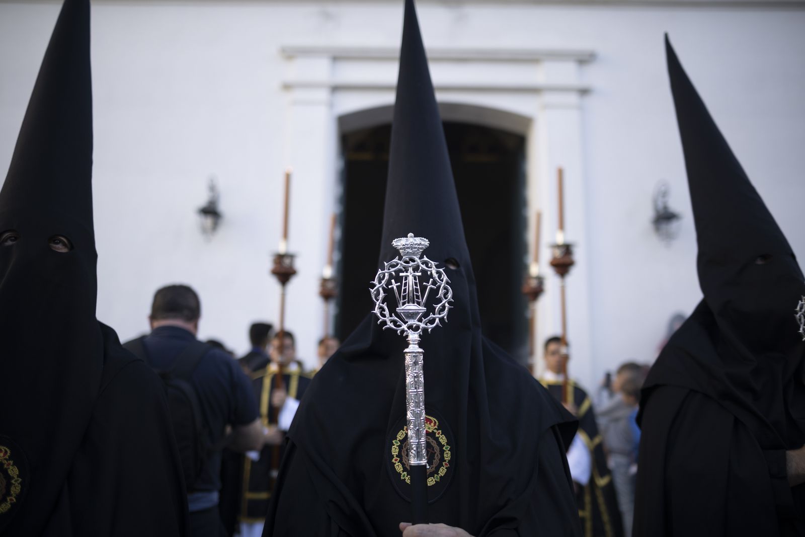 La Hermandad del Santo Entierro de la Semana Santa de Huelva 2023, en imágenes
