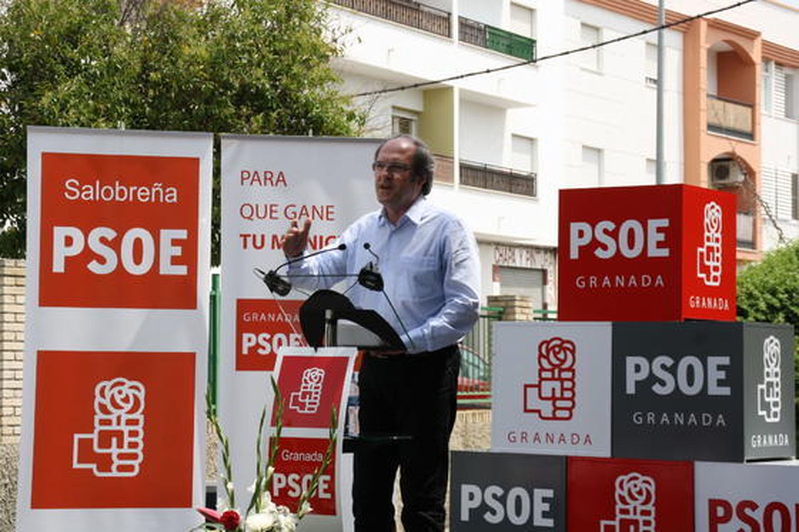 Gabilondo anuncia una subida del 5% de las becas escolares