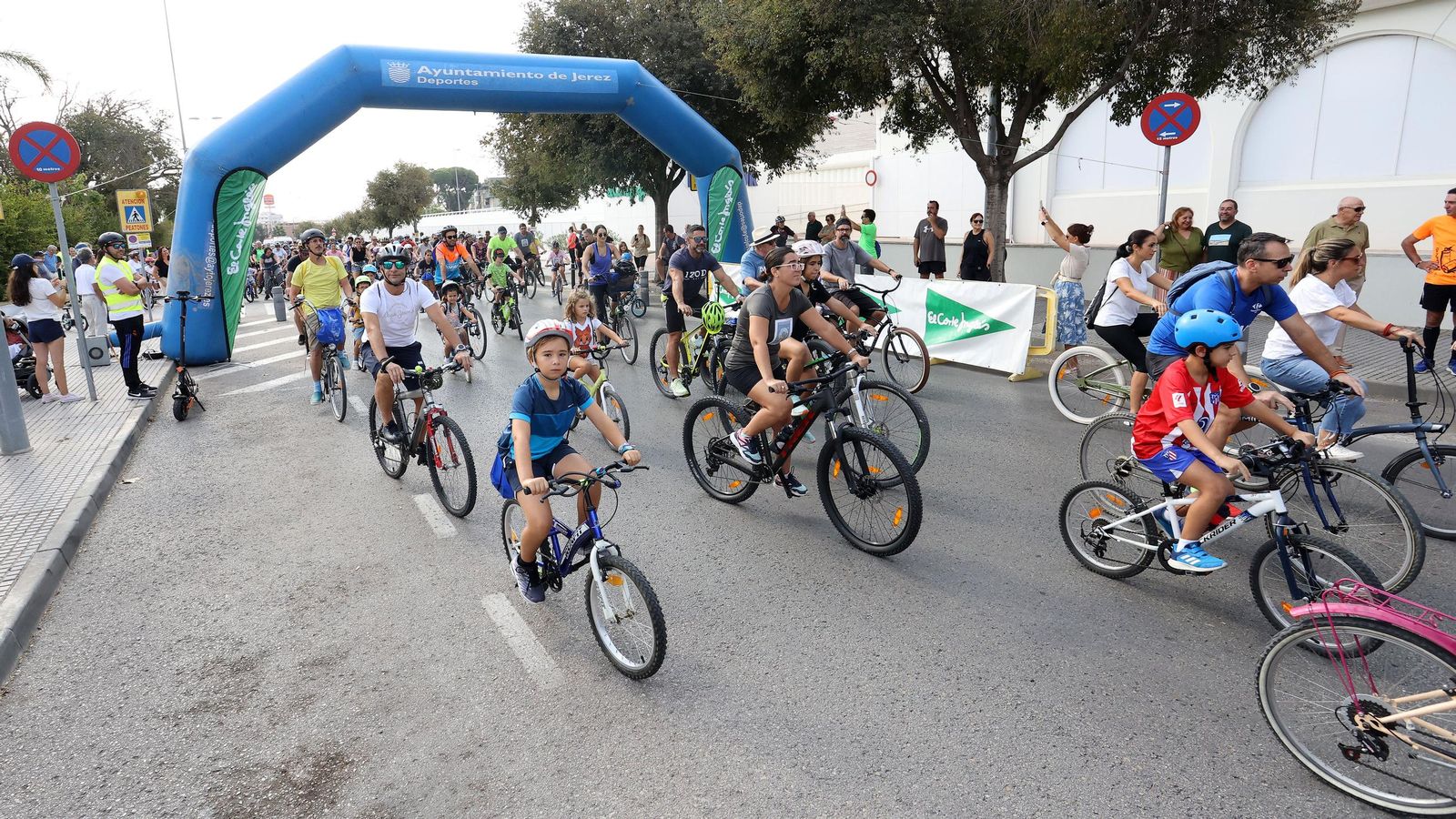 Búscate en el Día de la Bici Amistad por Jerez