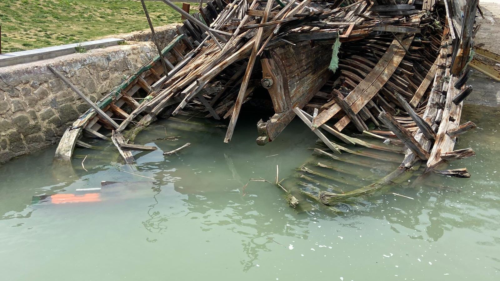 Otra vista del estado de la nave.