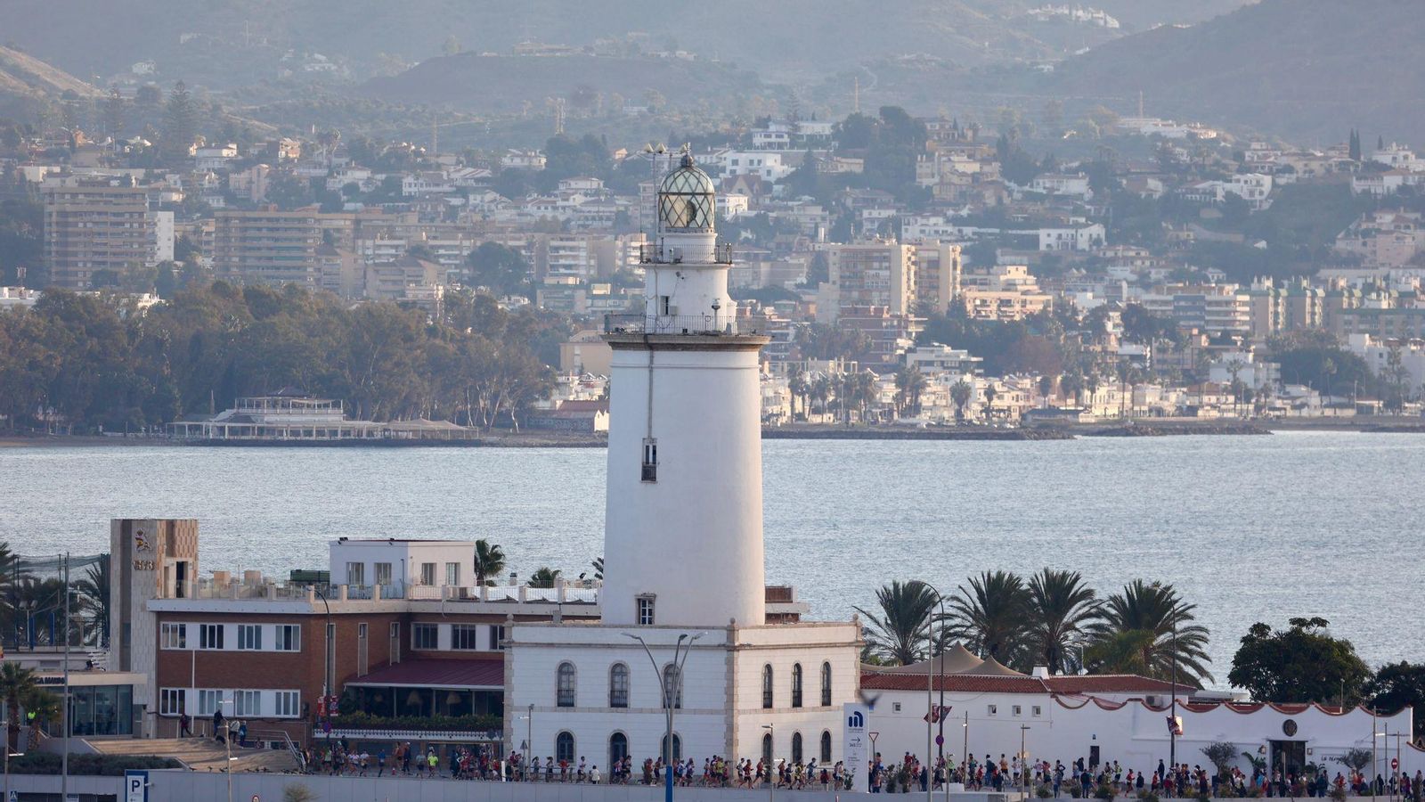 Las mejores fotos de la Maratón de Málaga 2024