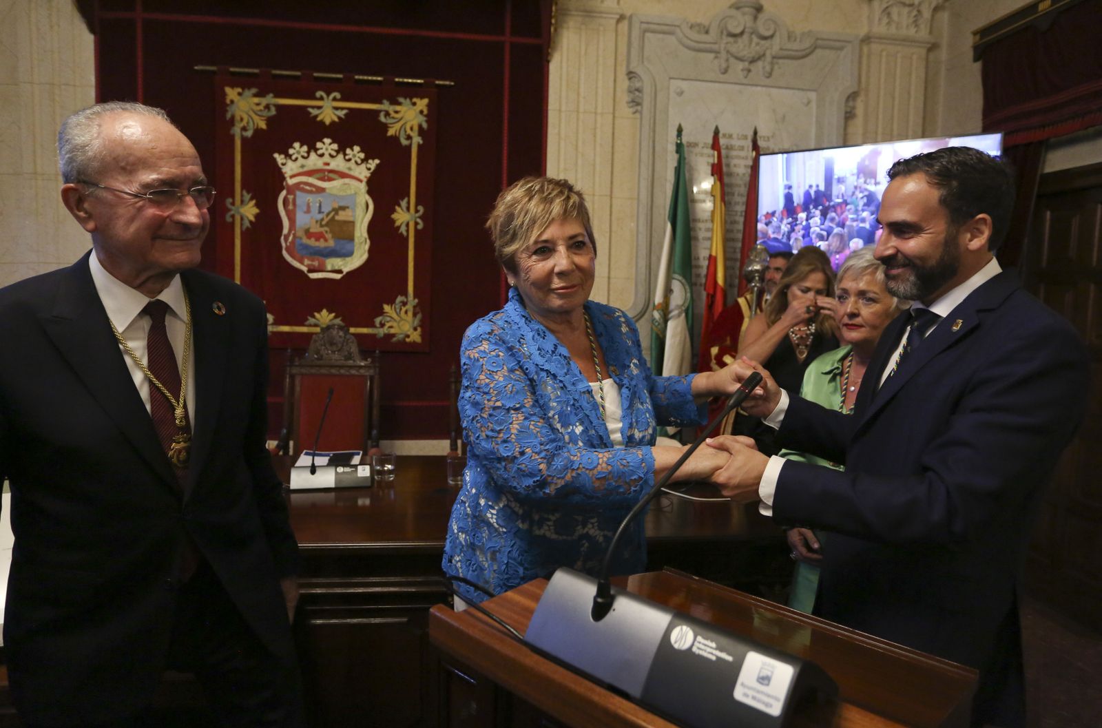Homenaje a Celia Villalobos en el Ayuntamiento de Málaga (fotos)