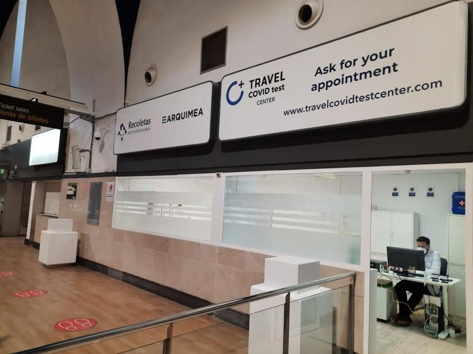 Así son los centros en los que se realizarán los tests COVID en los aeropuertos.