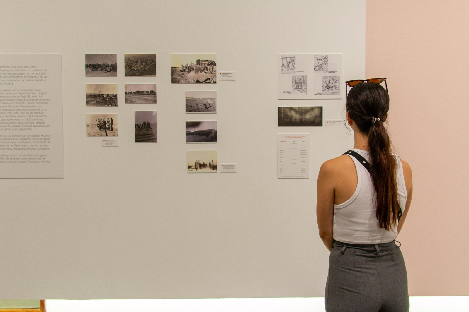 Así es la exposición que recupera la memoria de los granadinos del sur de la provincia