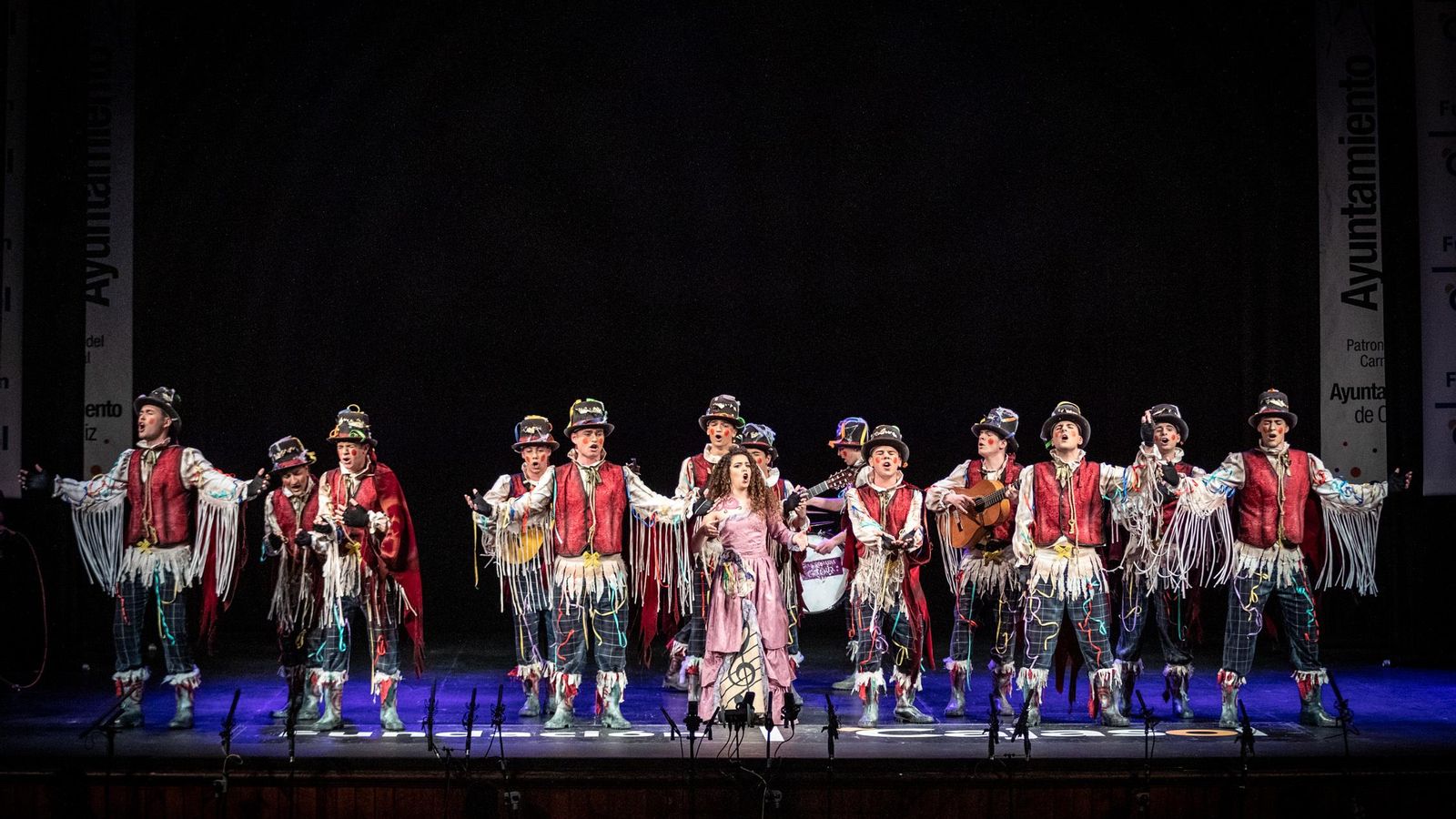 Comparsa juvenil ‘El pequeño fantasma’ (Primer premio)