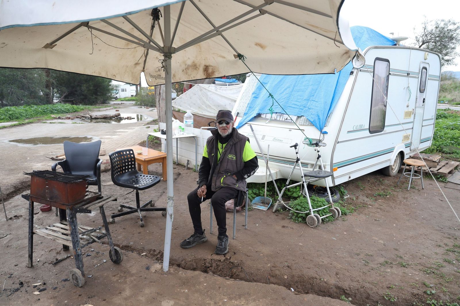 Manuel reside en una caravana en Sacaba desde hace seis meses