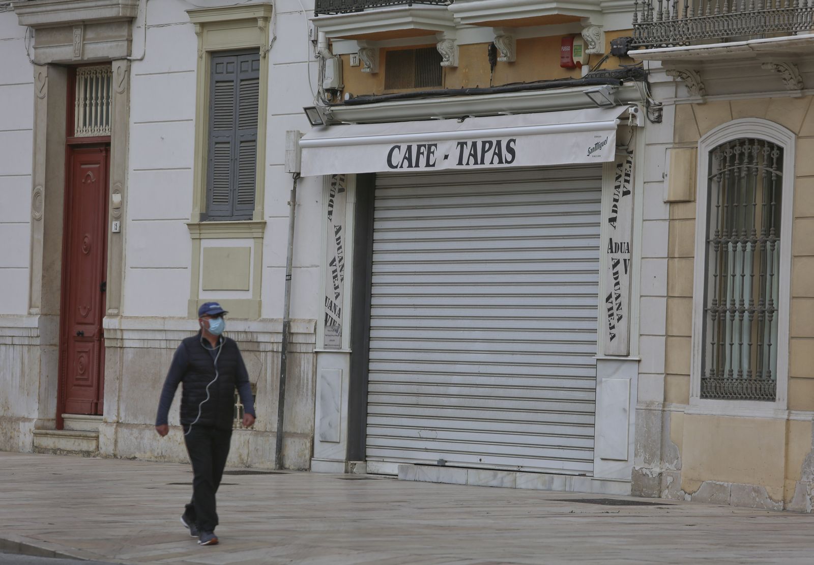 Málaga capital vive el primer día de su nuevo cierre