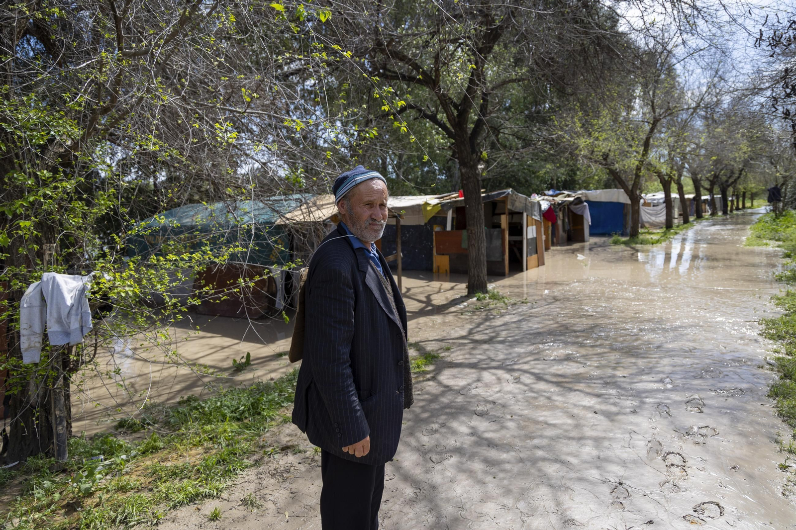 Las imágenes de la inundación del poblado chabolista junto a la orilla del Guadalquivir