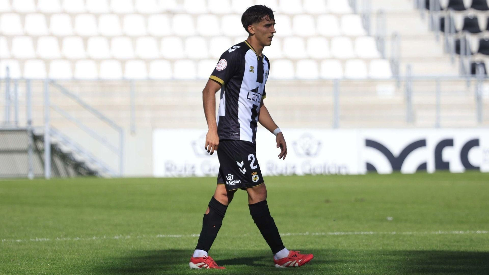 Chey, durante el Balona-Ciudad de Lucena