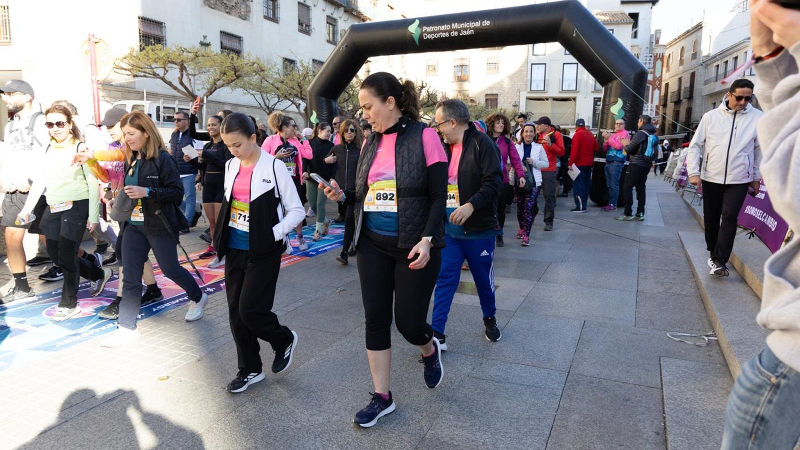 En imágenes: kilómetros para la esperanza de Celia en el CxM Trail Solidario IES Fuente de la Peña (I)