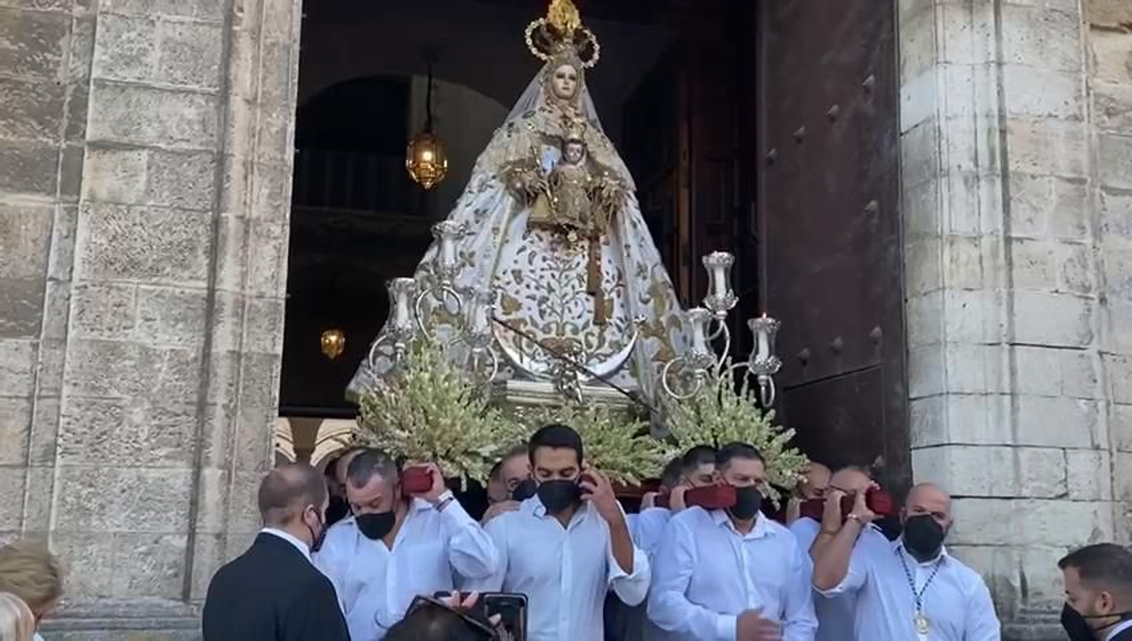 Salida de la Virgen del Rosario, Patrona de Cádiz