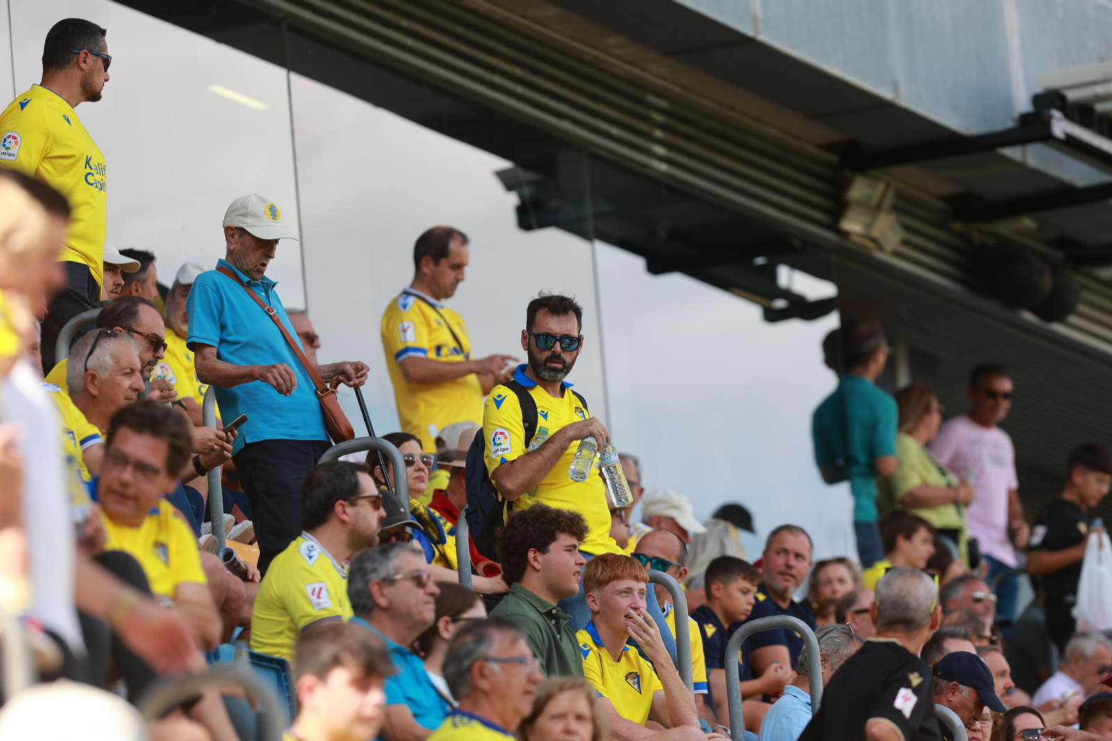 Búscate en las imágenes del Cádiz CF-Girona