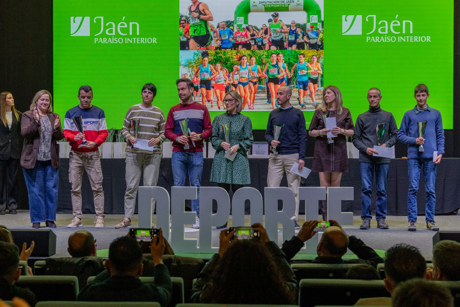 La entrega de premios del XXVIII Circuito Provincial de Campo a Través, en imágenes