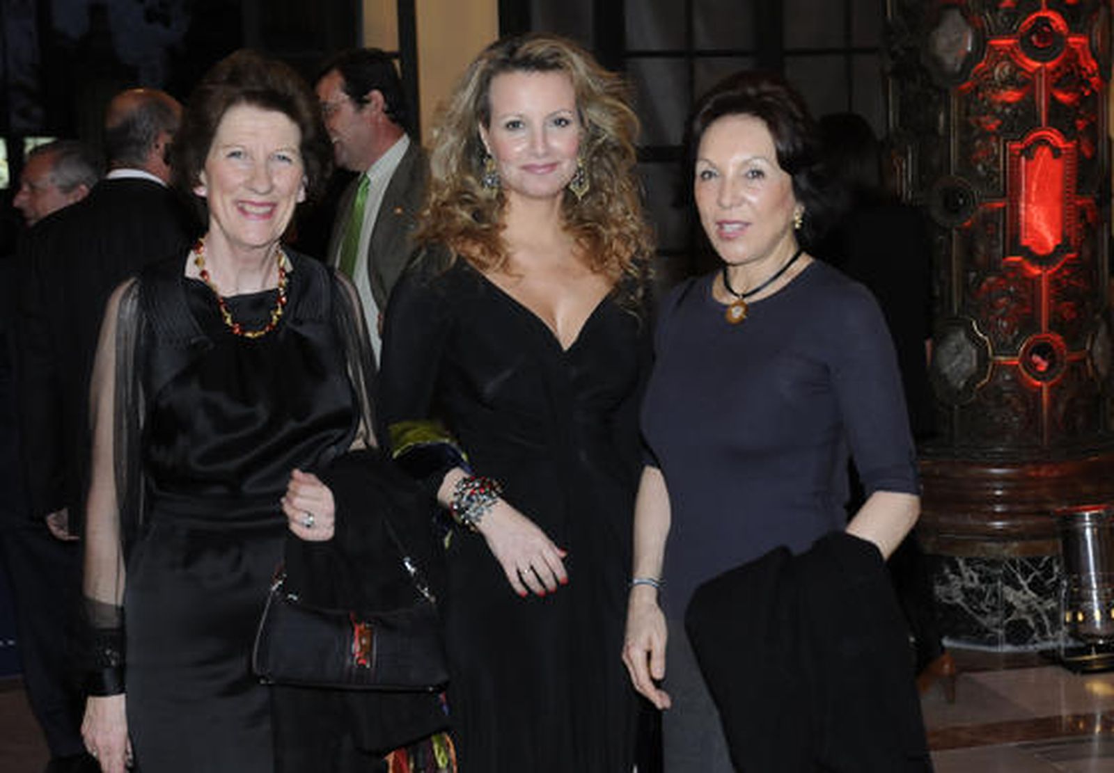 Fiona Melville, Marita Rufino y Joaquina Martínez de Salazar.