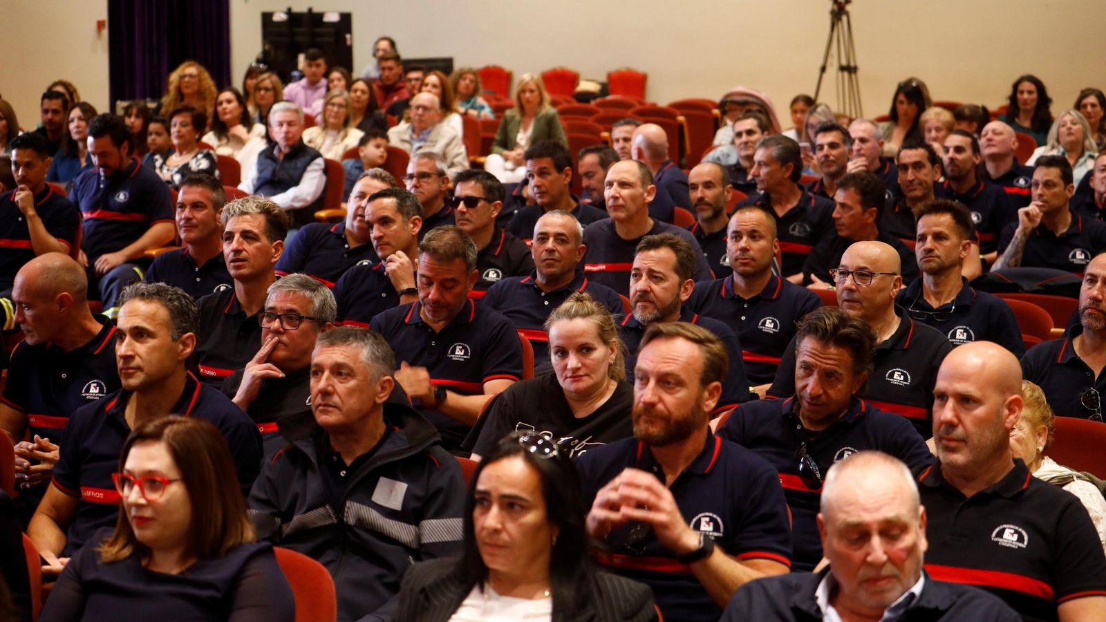 Bomberos galardonados en el Día Institucional de Bomberos