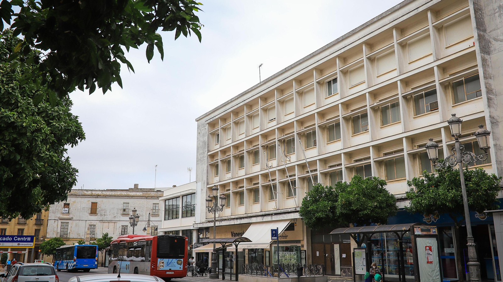 Antiguo edificio del IARA en la plaza Esteve.