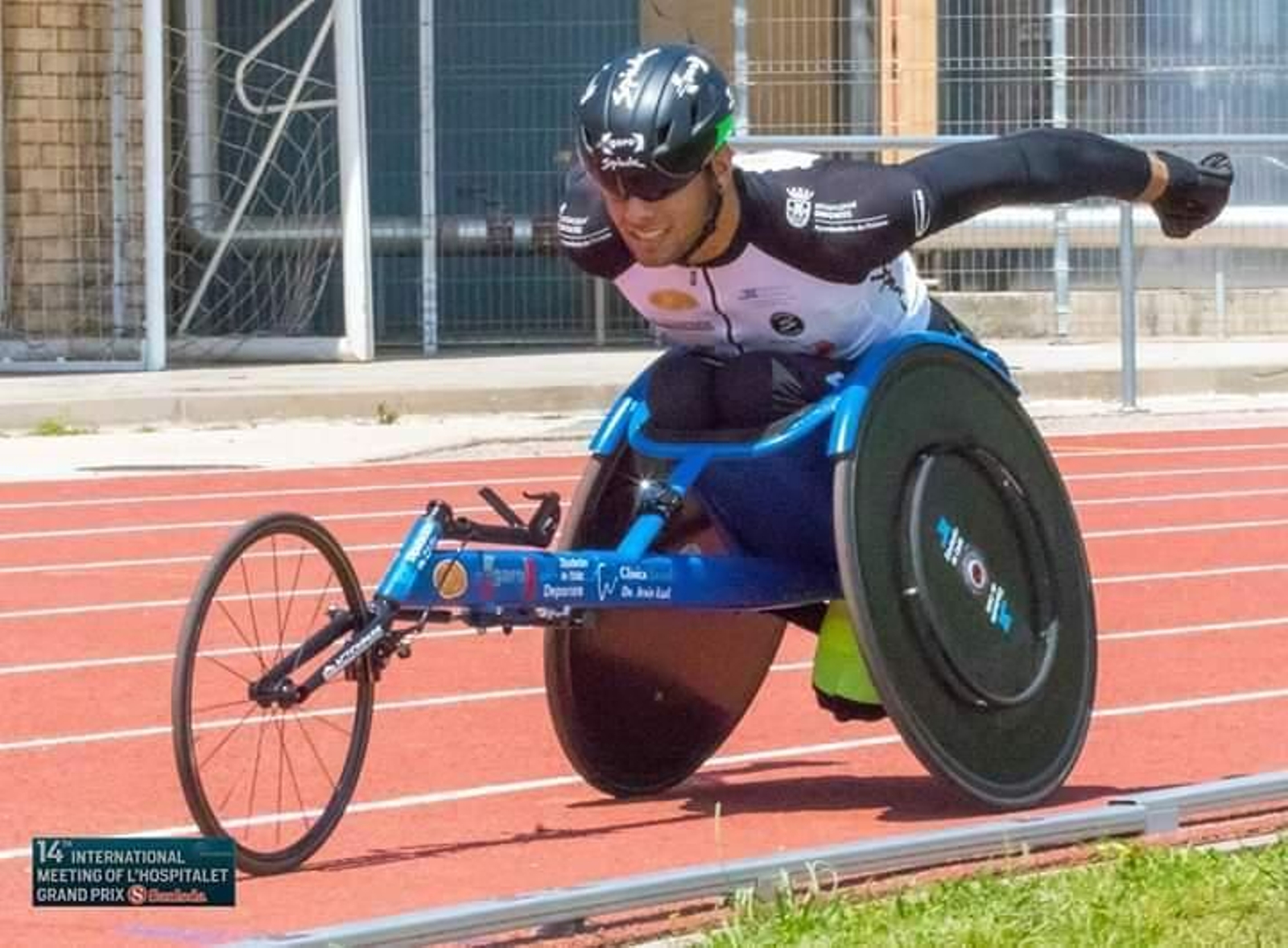 José Manuel Quintero, en acción durante el Mitin Internacional de Hospitalet.