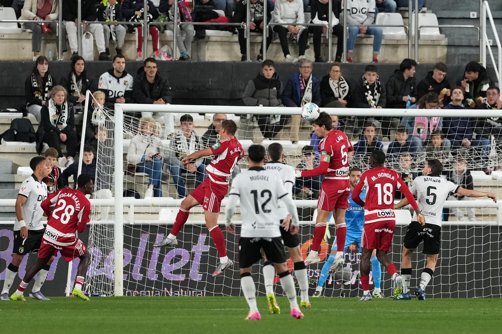 Las imágenes del partido entre el Burgos y el Granada CF