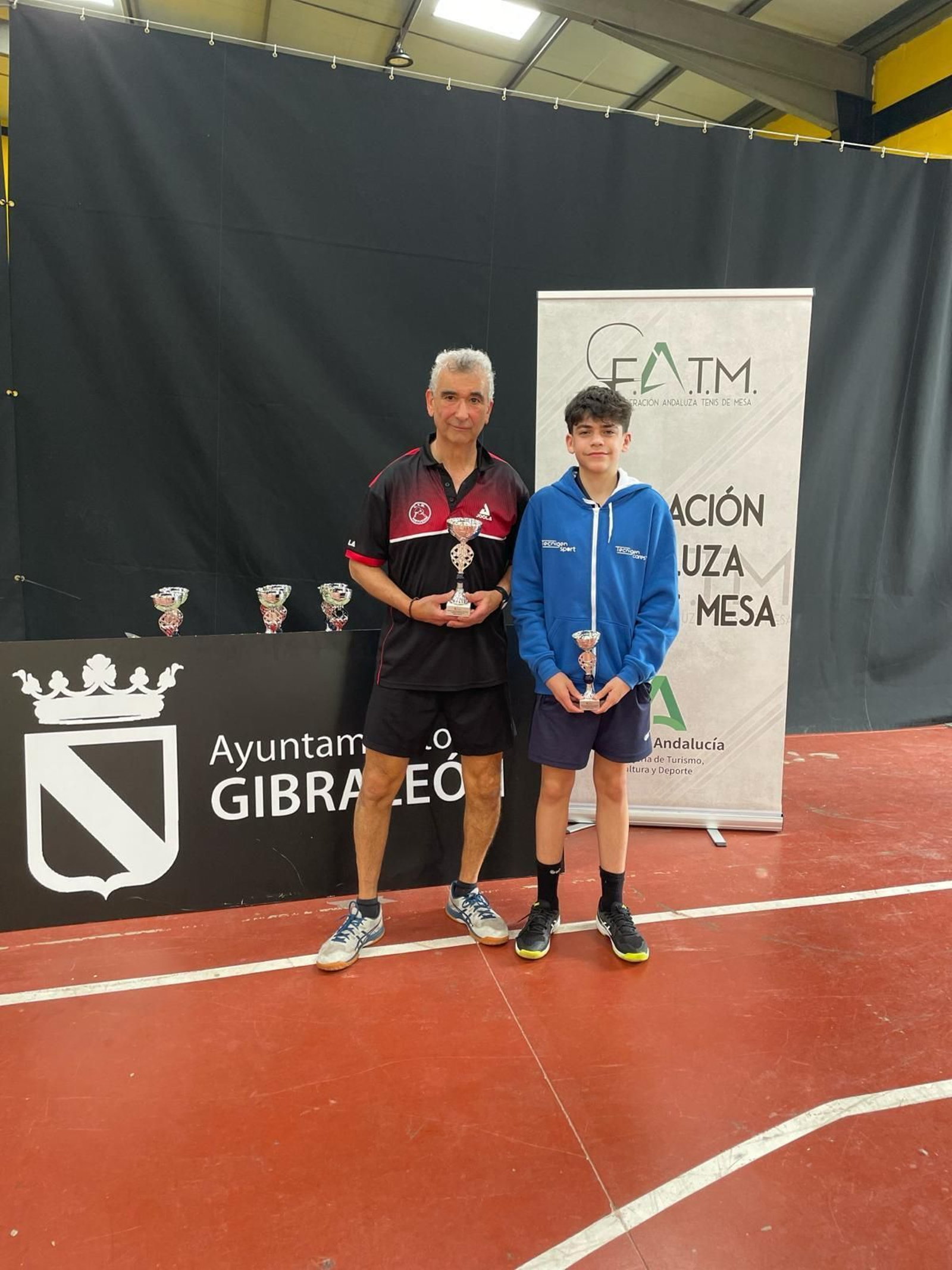 El tenis de mesa sigue dando alegrías a la afición portuense. El tenis de mesa sigue dando alegrías a la afición portuense.