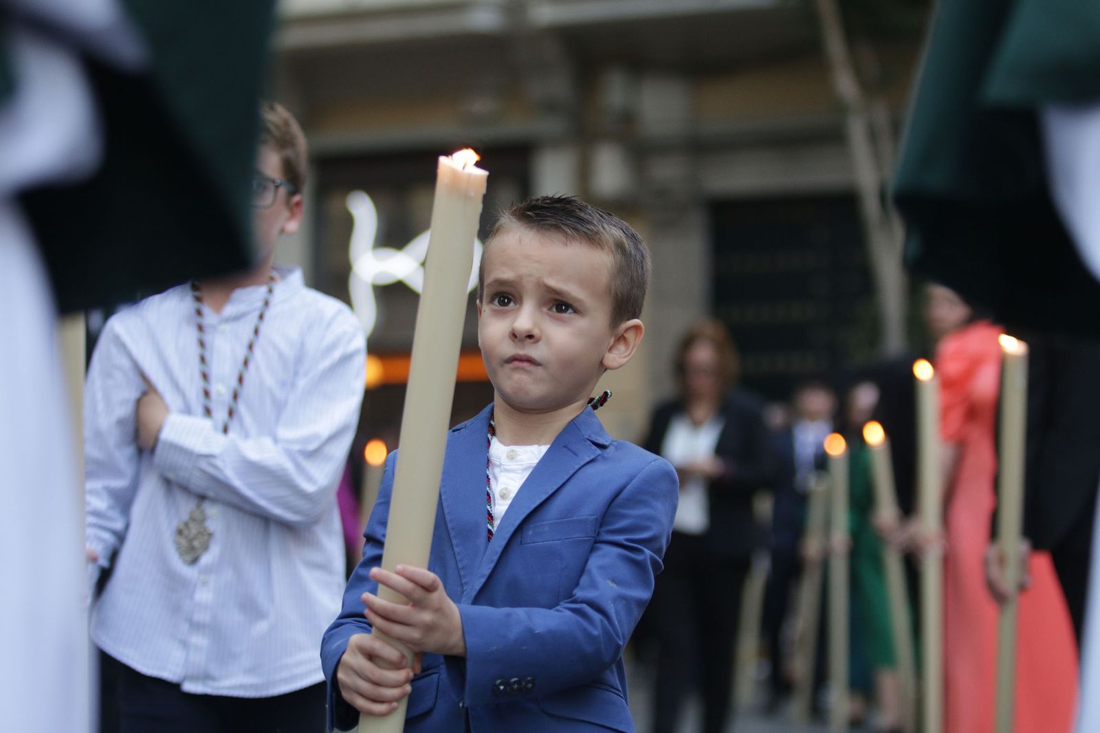 Imágenes de La Magna por las calles de Almería