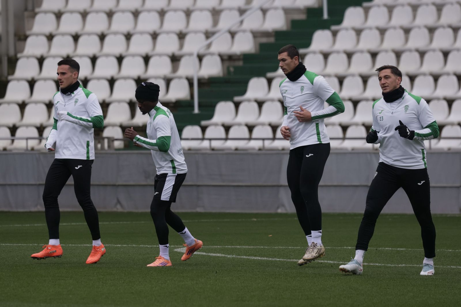 Diego Bri, Adilson Mendes, Adri Fuentes y Carracedo, durante una sesión en El Arcángel.