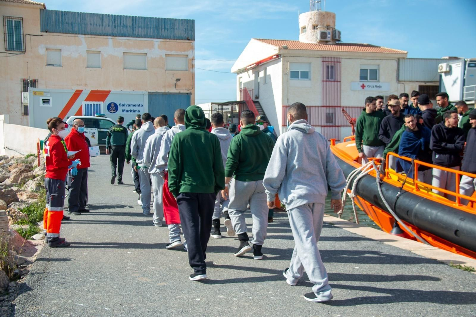 Los migrantes, al llegar a Motril