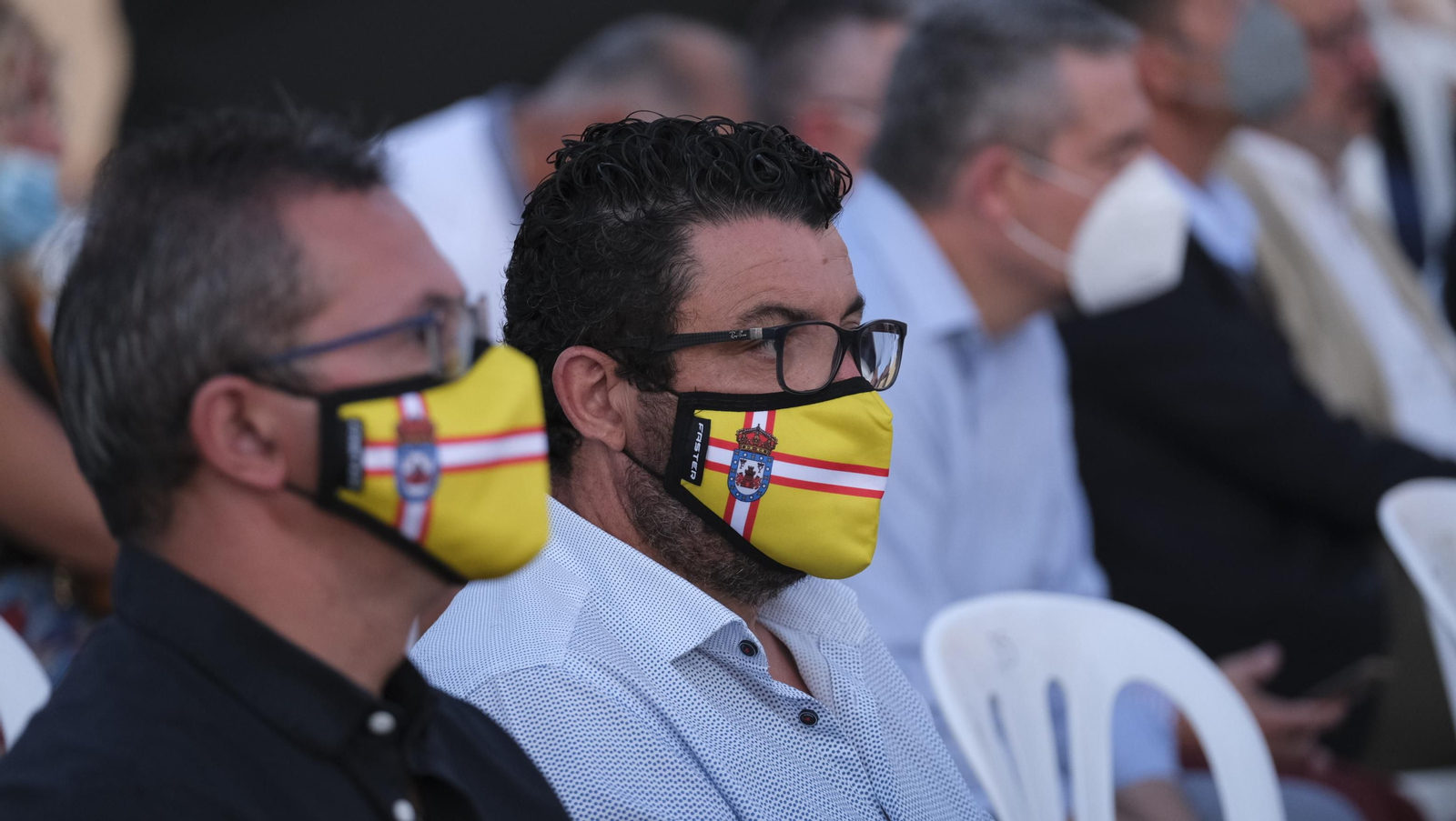 Fotogalería acto reivindicativo por la llegada del AVE a Almería.