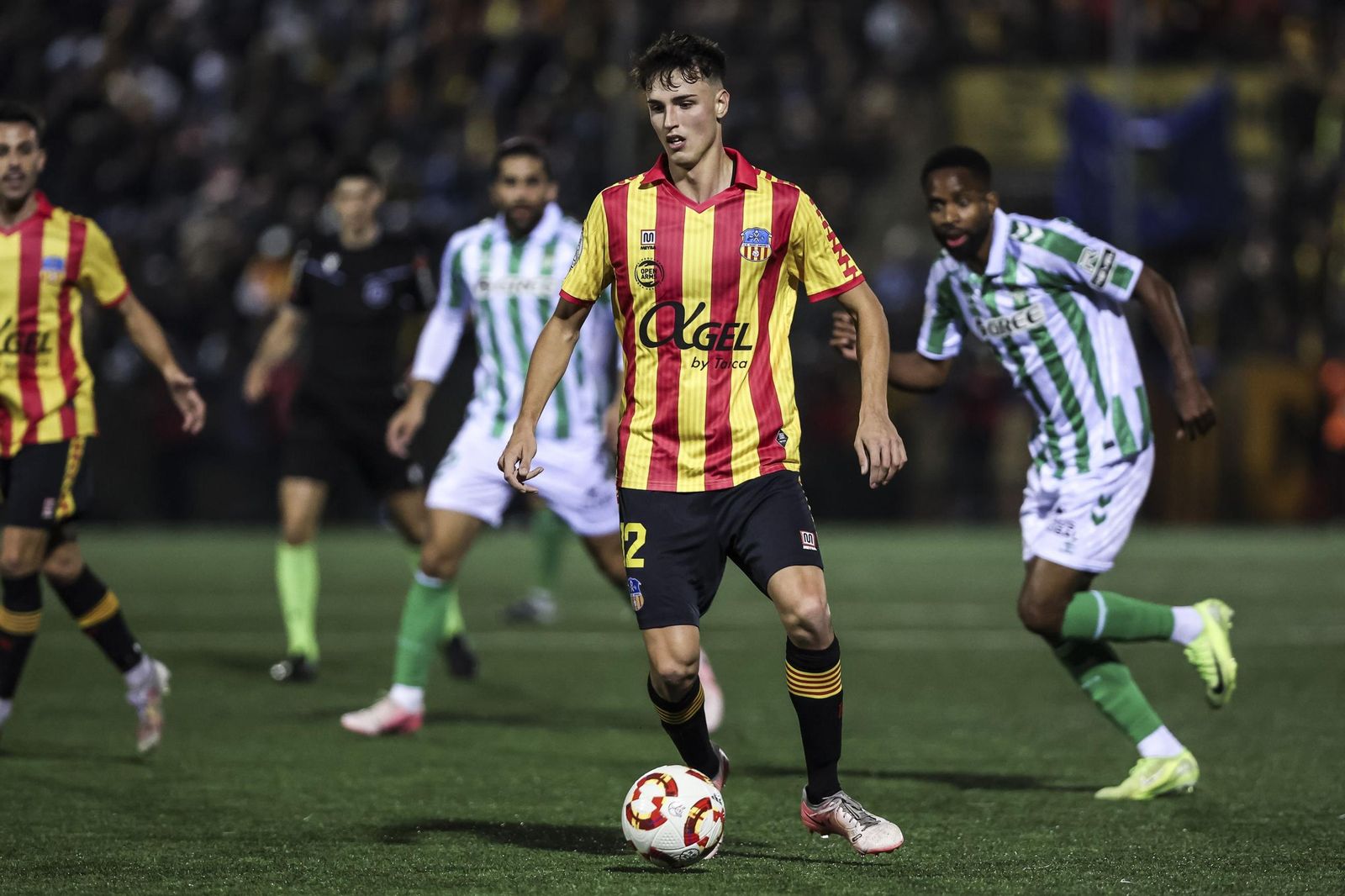Las fotos del Sant Andreu - Betis de Copa del Rey