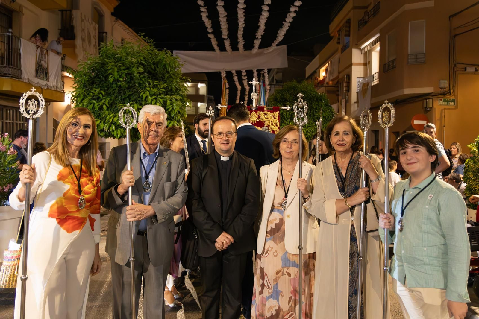Santa Ana, patrona de Torredelcampo, recibe el bastón de mando como Alcaldesa Perpetua.